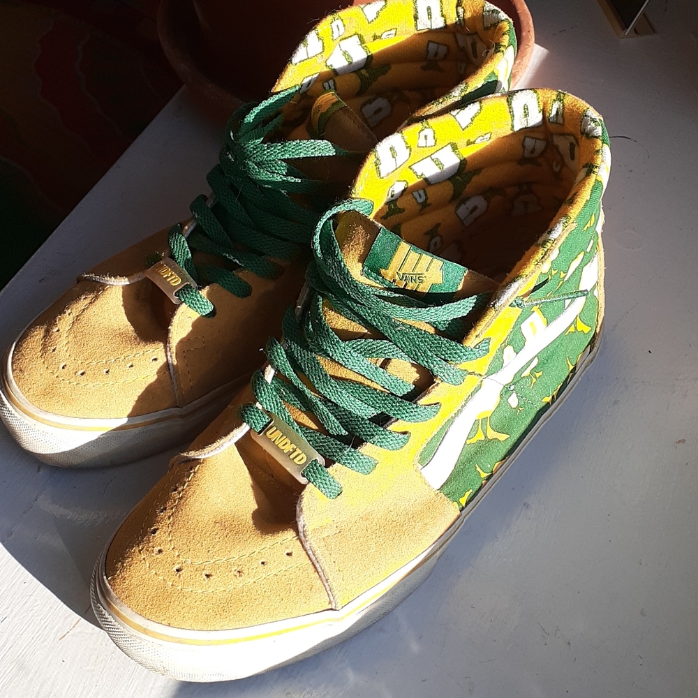 Collectible Undefeated Van's Supersonics i  SK8HI